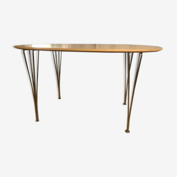 Table Super-Elliptique d'Arne Jacobsen, Piet Hein et Mathsson par Fritz Hansen