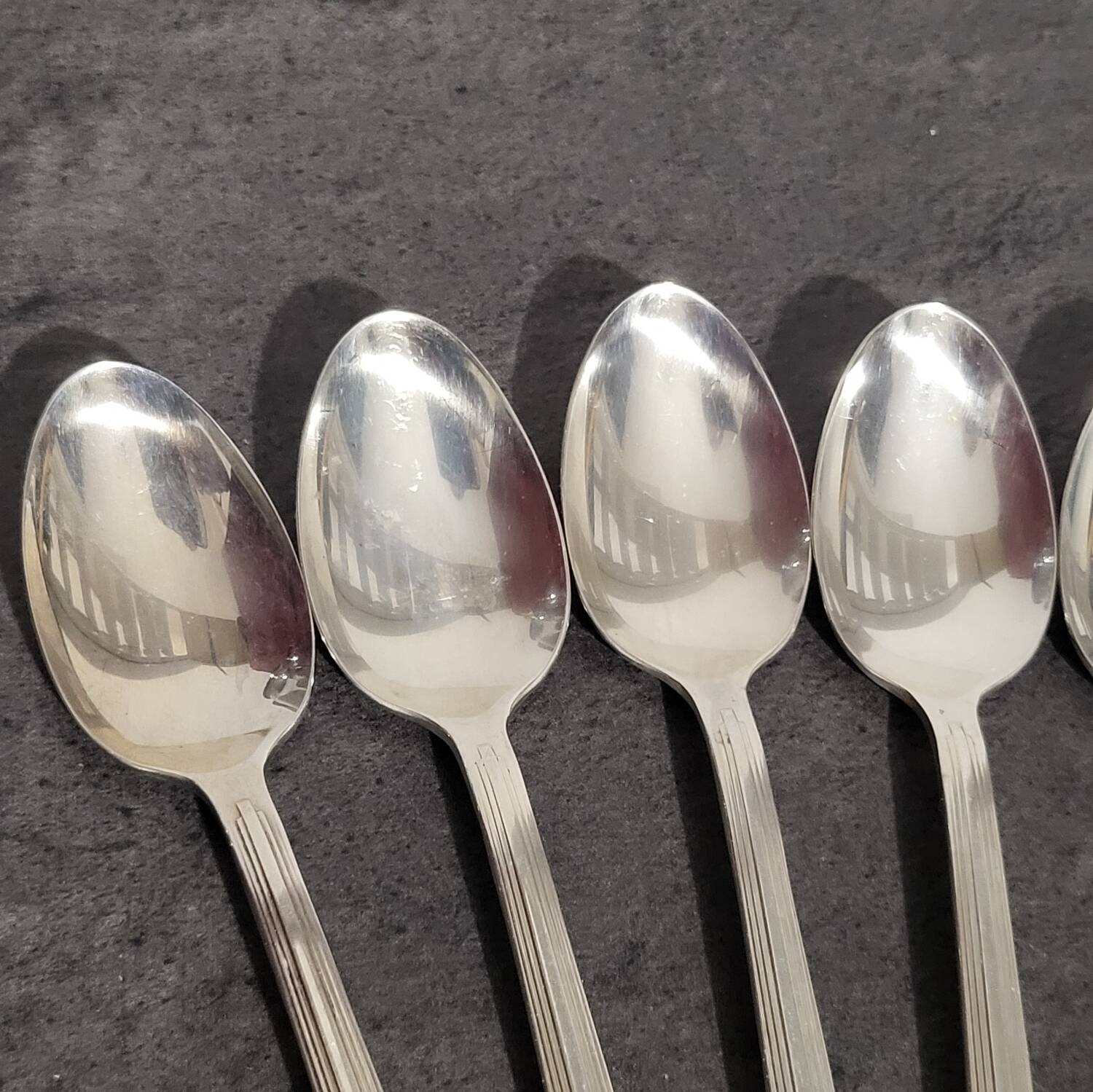 6 vintage Sheraton spoons by Reed & Barton in excellent condition.