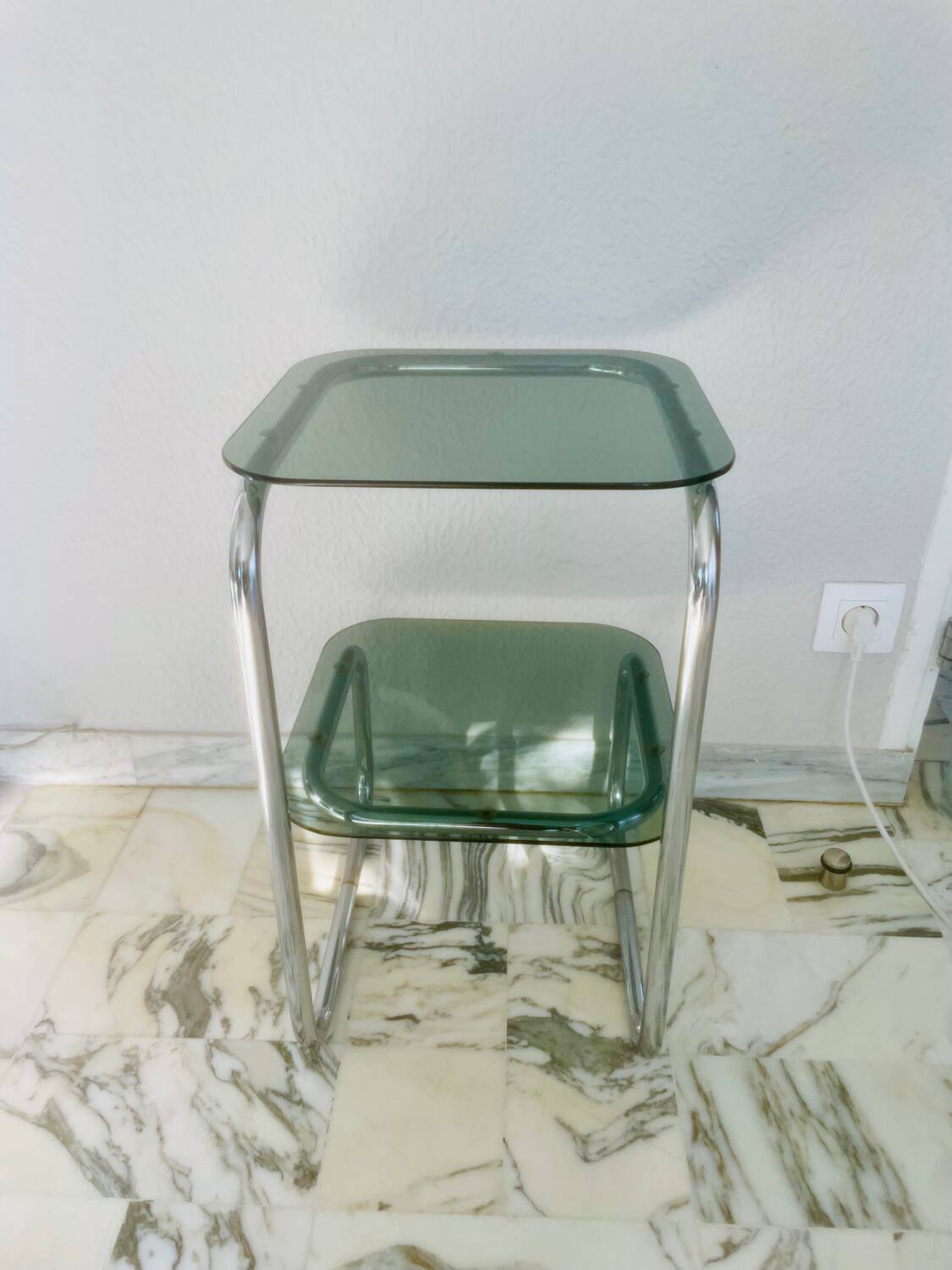 Side table, end table "Space Age" circa 1970 Roche Bobois