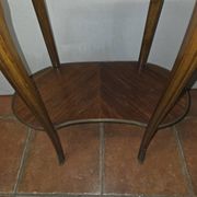 Table d'appoint rognon style Louis XVI en marqueterie