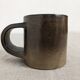 Mug ou tasse brutaliste en grès des années 50/60