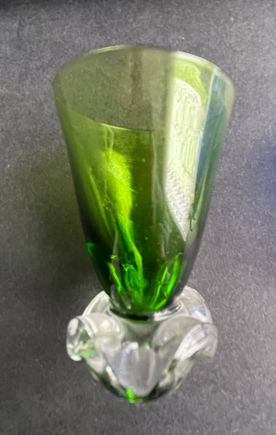 Service of 9 colored liqueur glasses