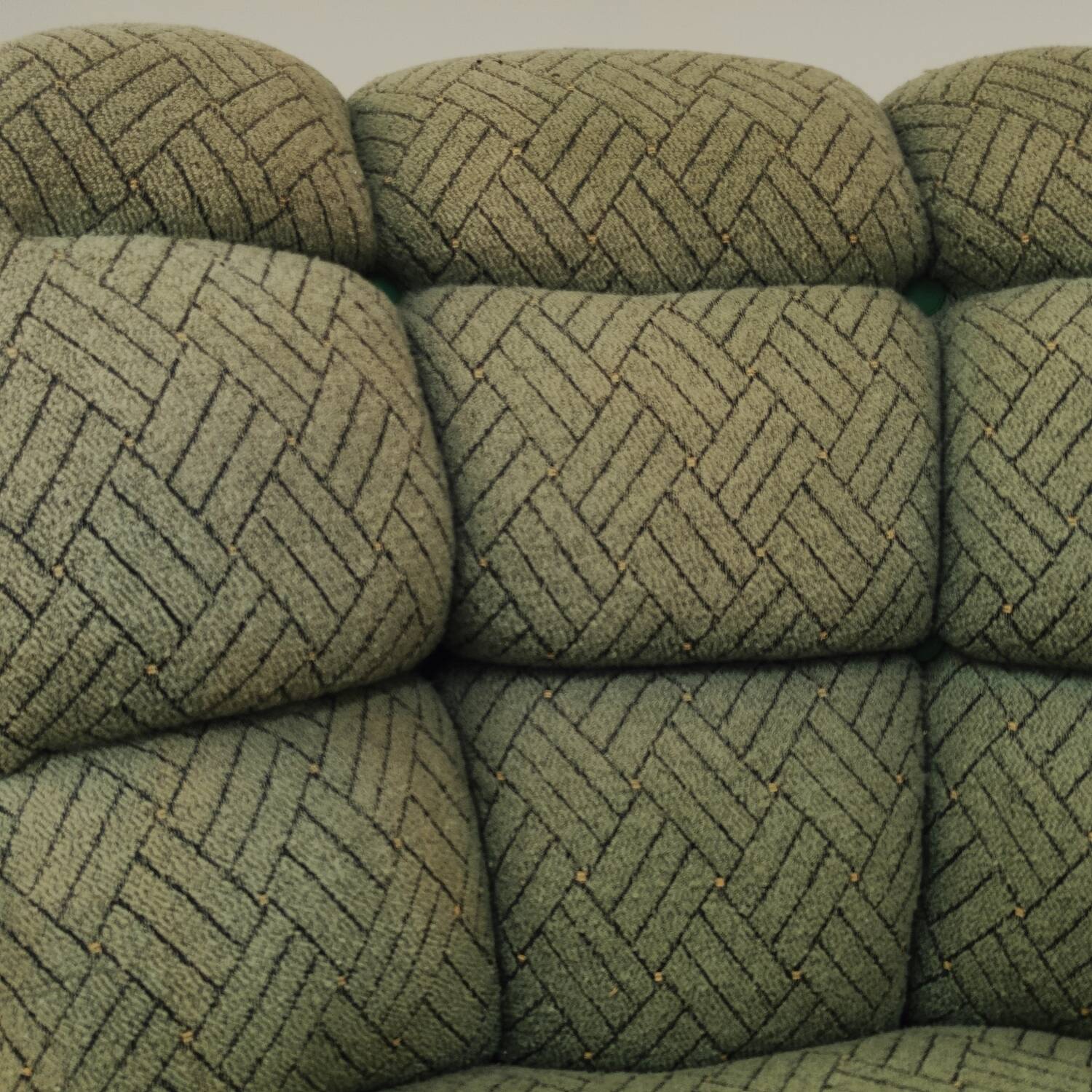 Paire de fauteuils Halabala vert par Druzba Bratislava B-609 année 59