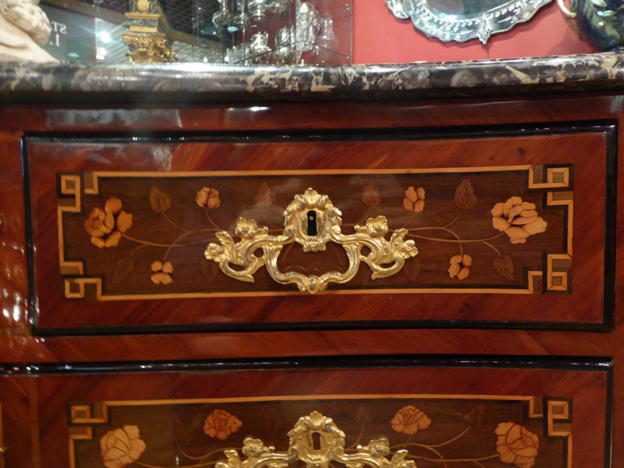 Flowers 18th century marquetry curved Dresser