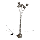 Unique solar lamp by Massive with 7 roses.