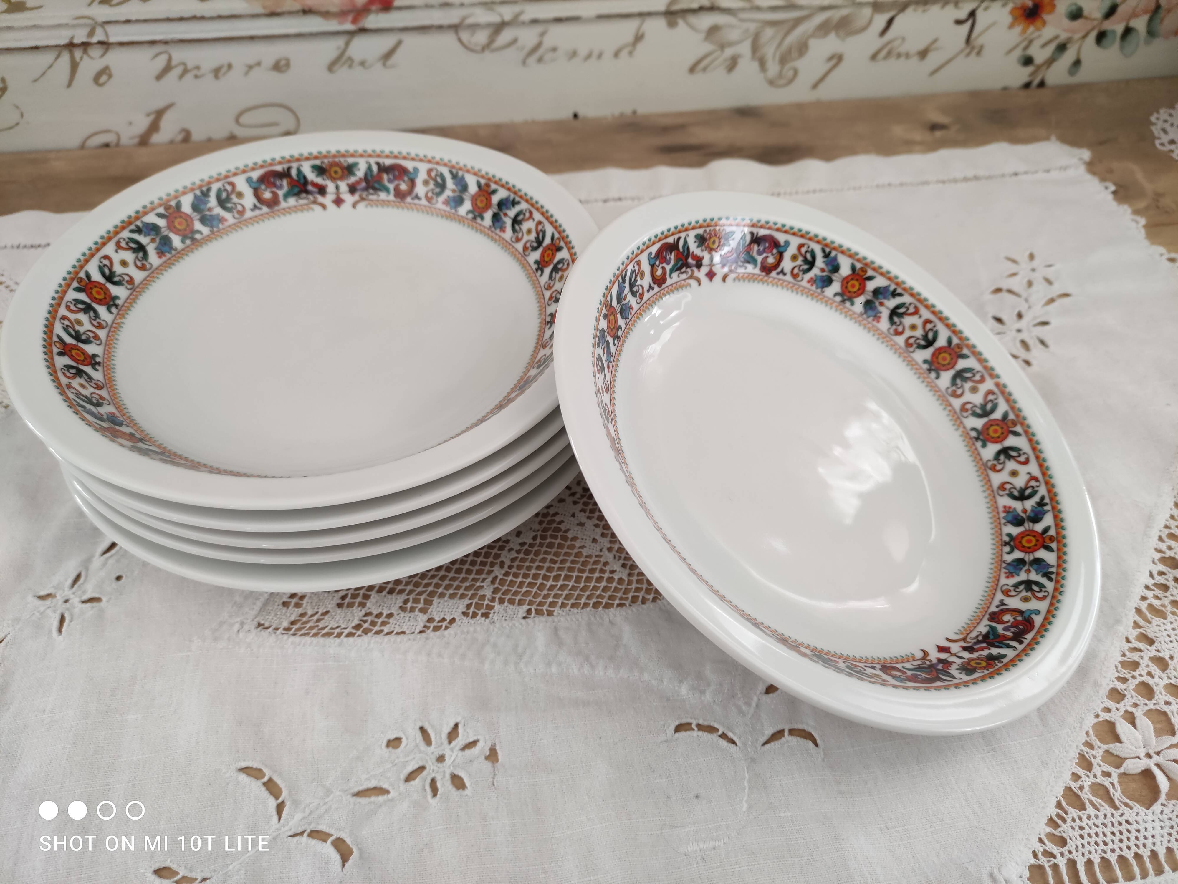 Set of 6 hollow plates in porcelain Bavaria white floral frieze 70s