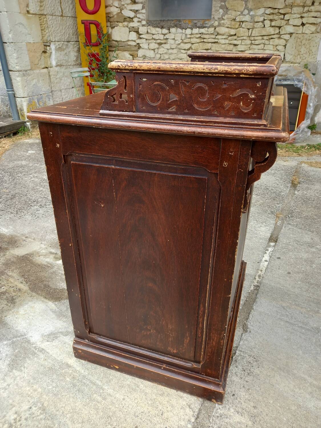 Former reception desk from the 1920s
