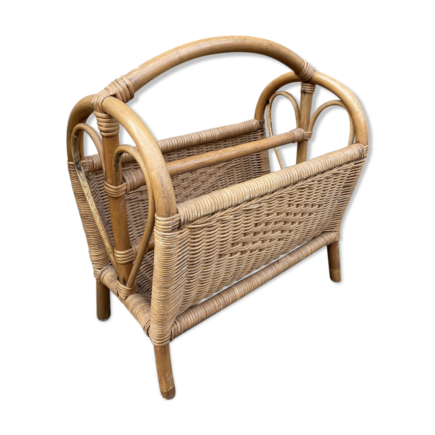 Vintage rattan magazine door