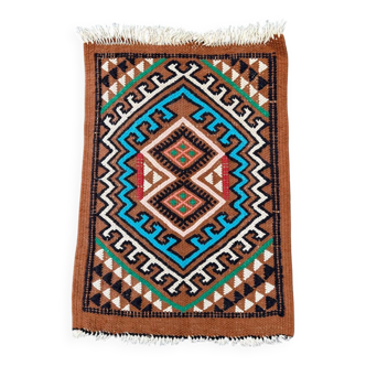 Handmade kilim rug