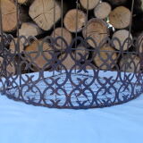 Iron corner shelf