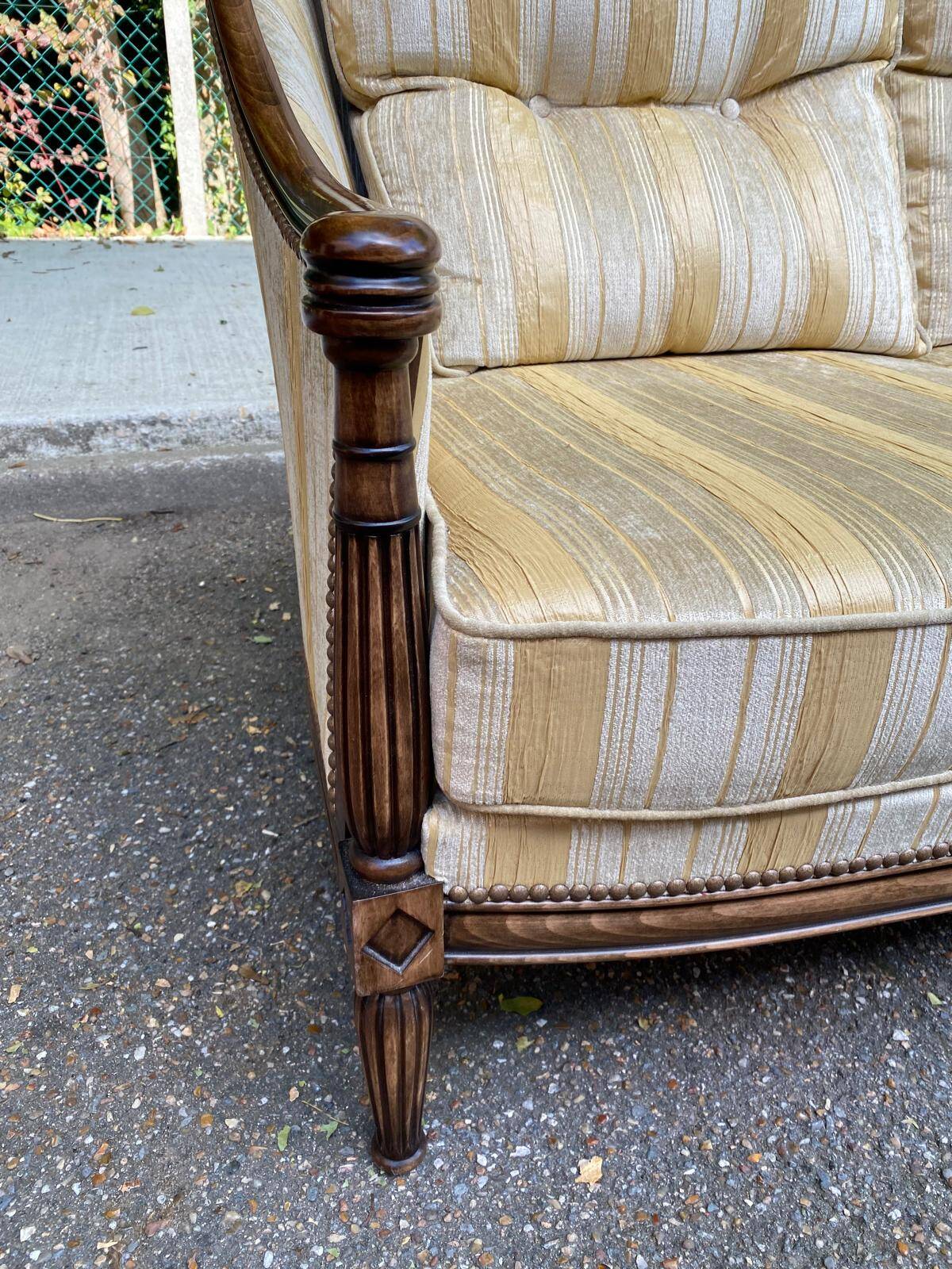 Louis XVI 2-seater sofa in golden beige fabric and curved solid wood