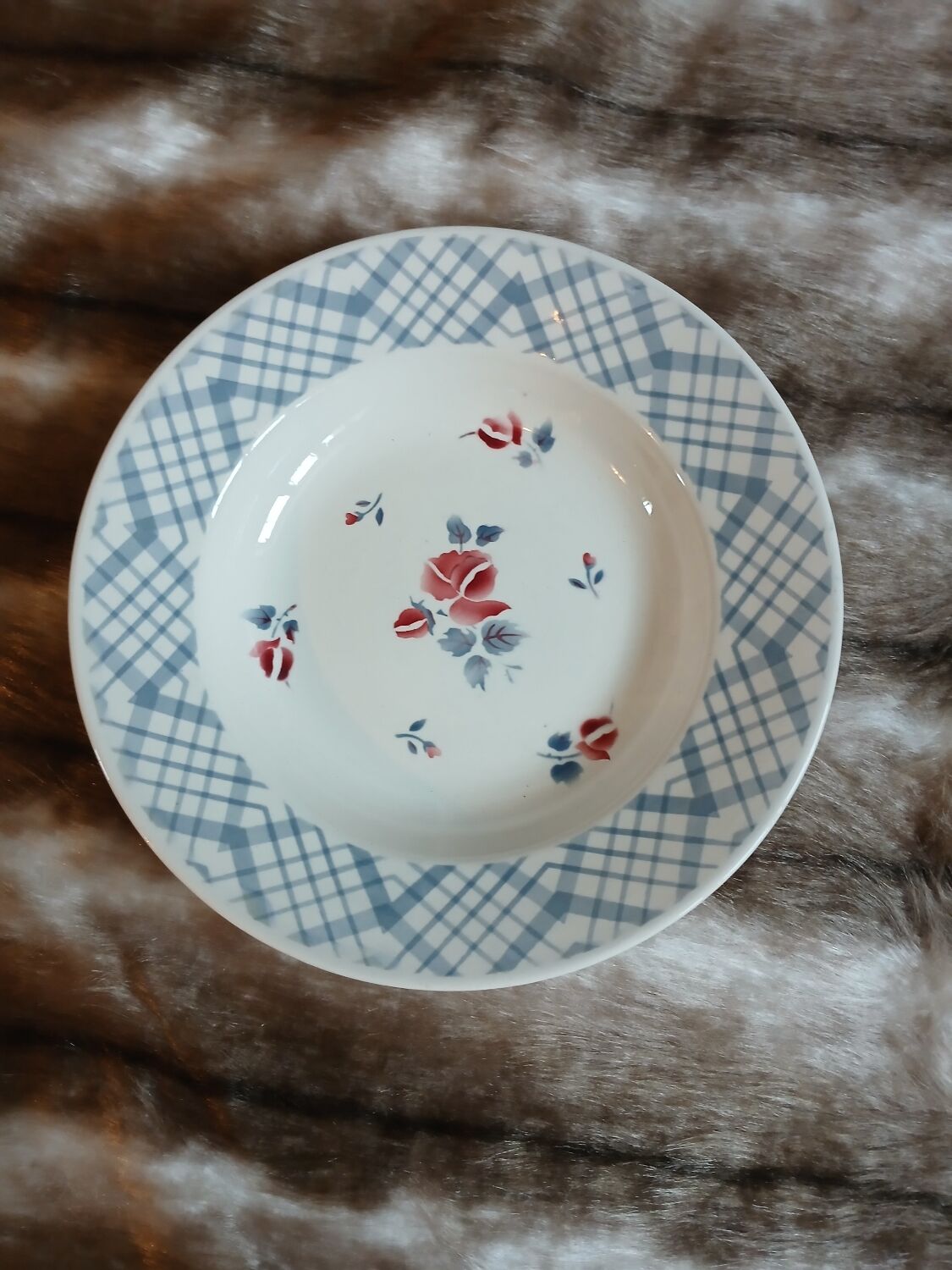 6 mismatched antique deep plates