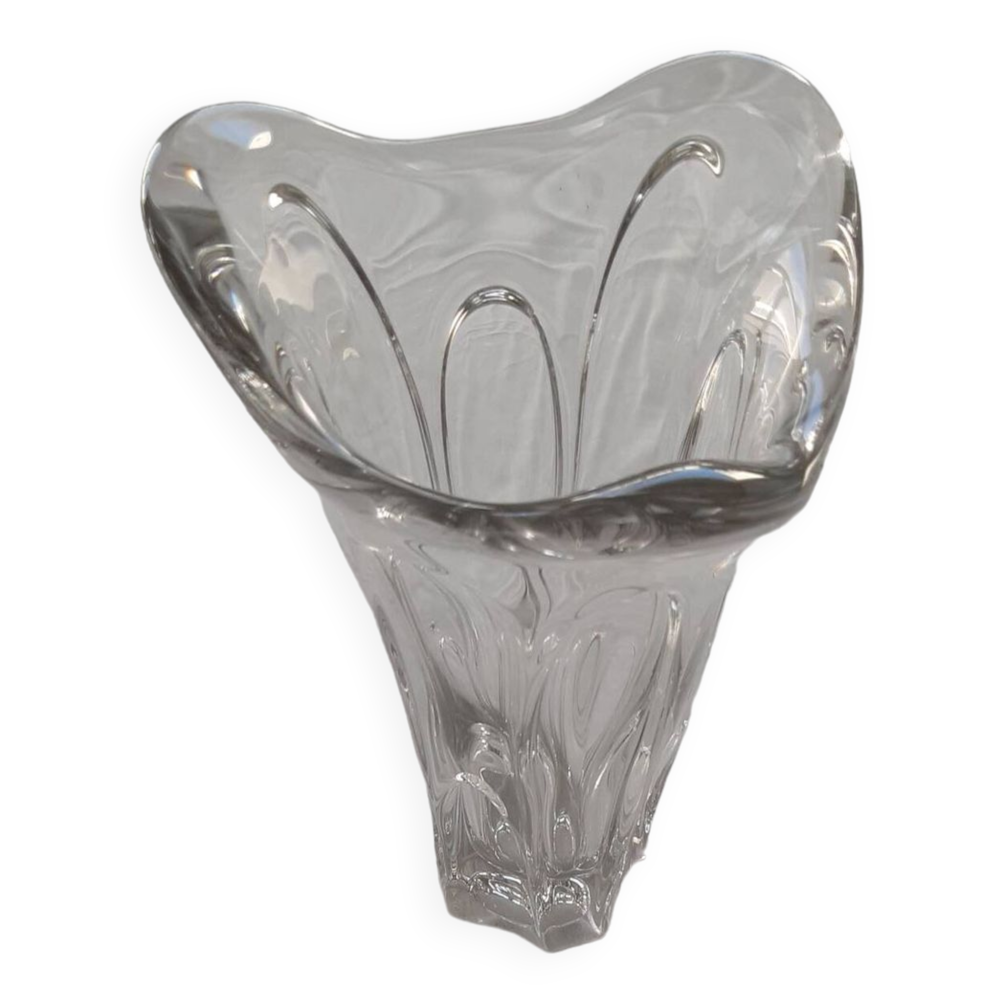 Small tulip-shaped crystal vase