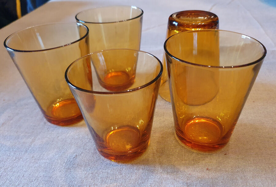 5 water glasses amber yellow