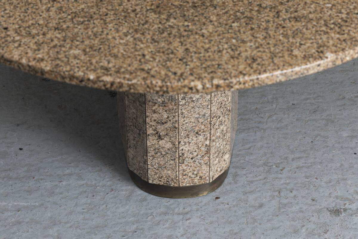 Table à manger en granit, France, années 1970