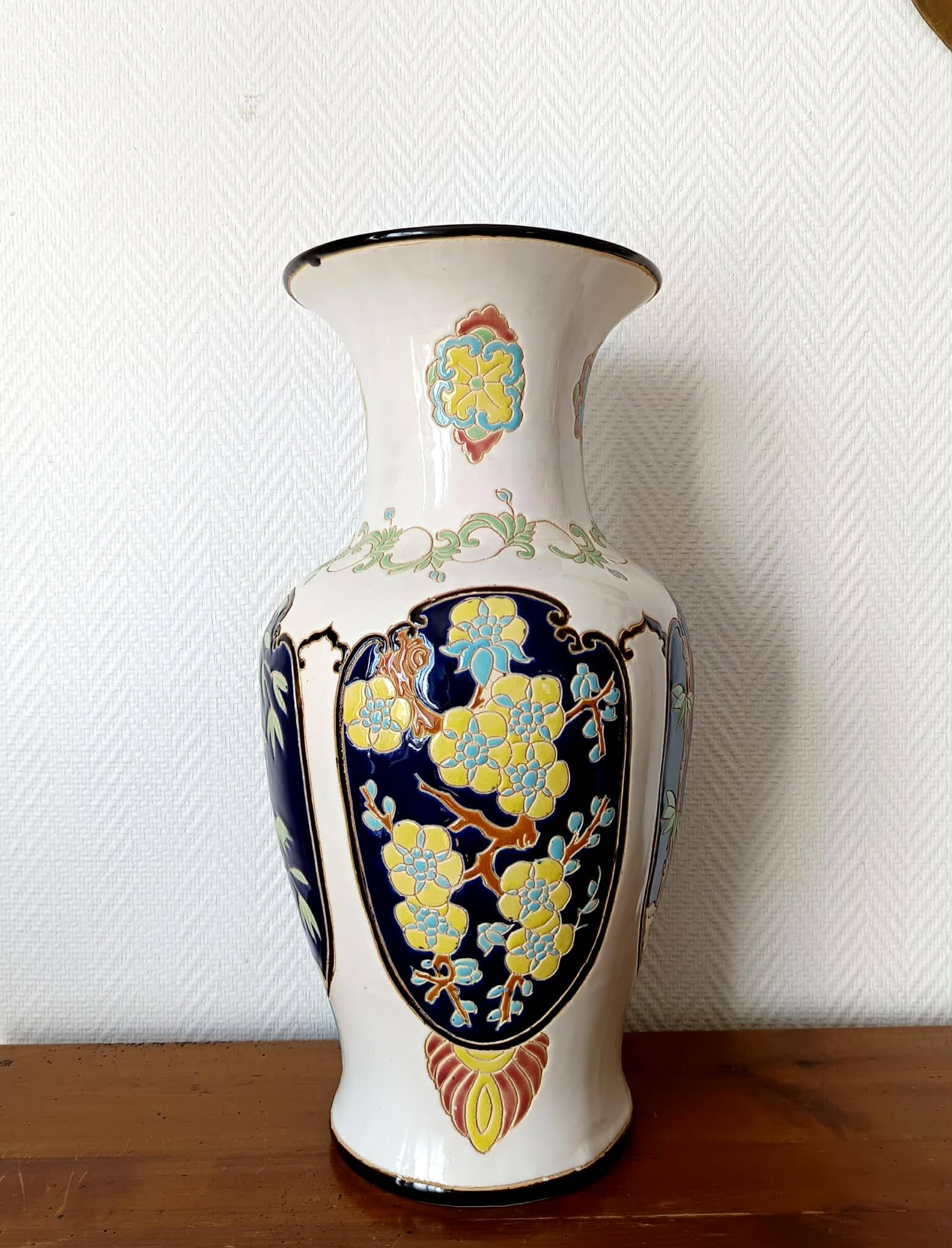 Vase en céramique japonisant