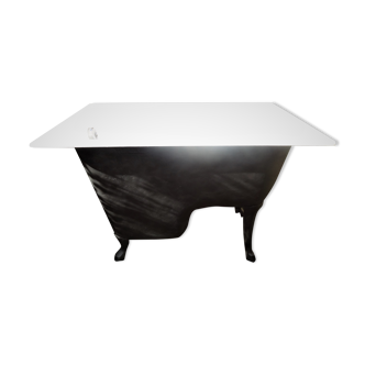 Cast iron hoof bathtub