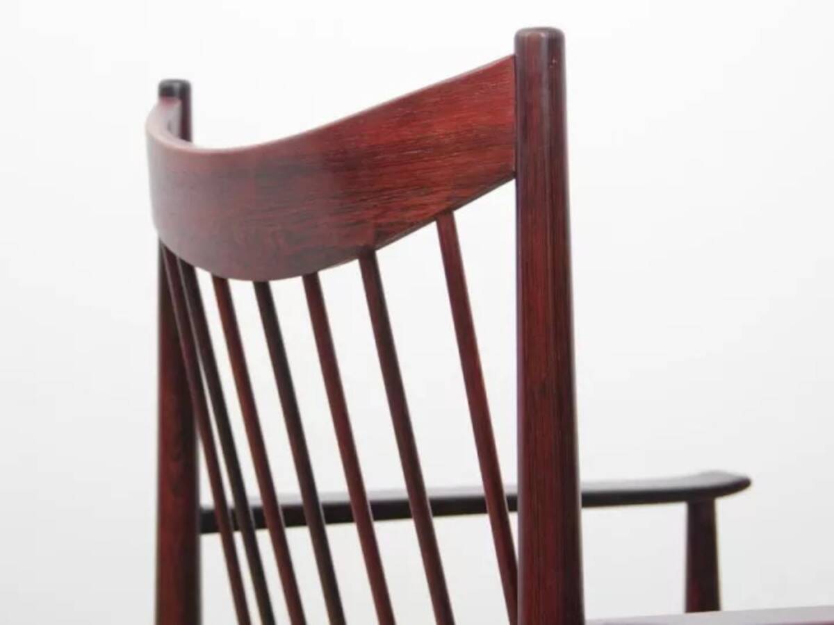 Pair of armchairs, side table, Danish in rosewood, Arne Vodder 1960.
