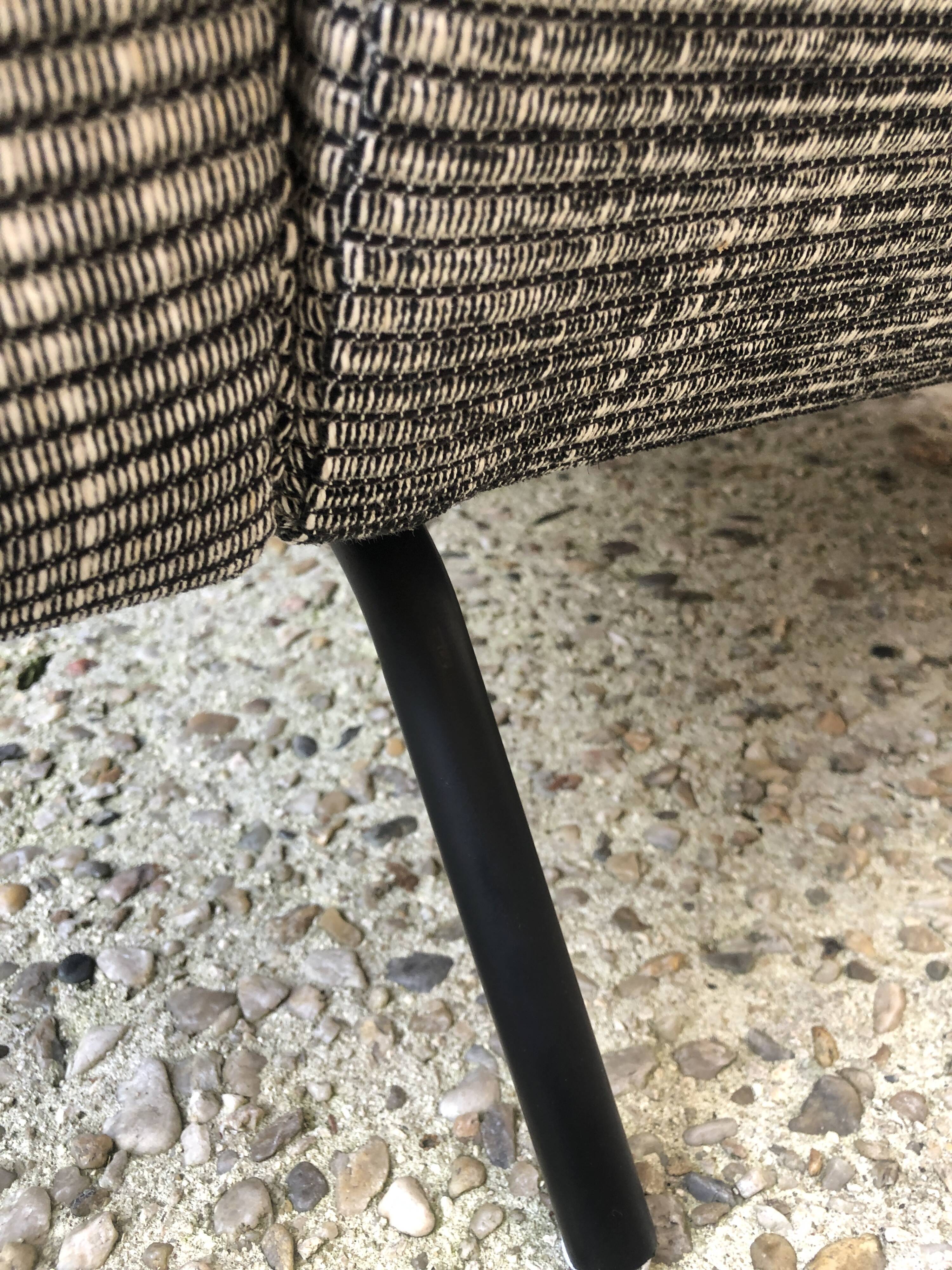 Paire de fauteuils 743 Joseph andré Motte Steiner