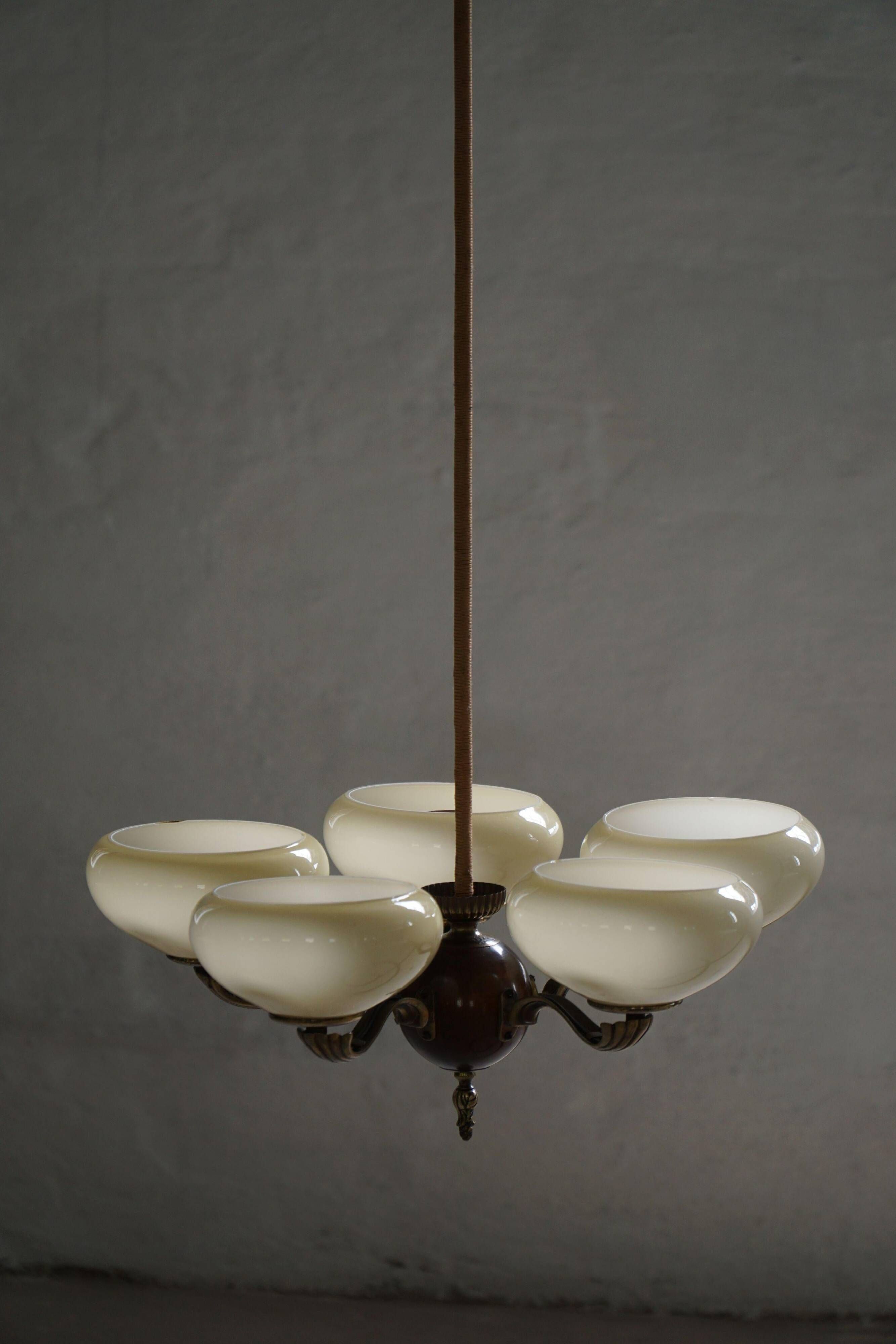 Five-armed chandelier by Paavo Tynell, Model No 1386/5 for Taito, Finland, 1930s.