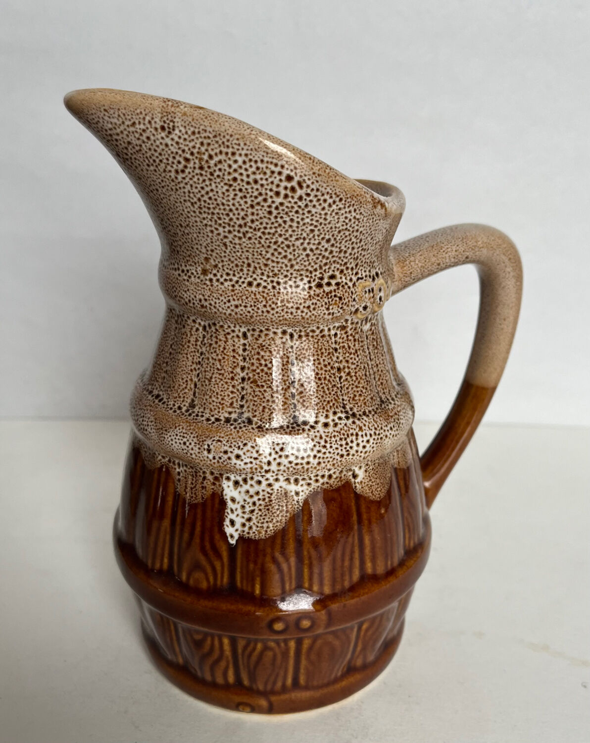 Sandstone pitcher