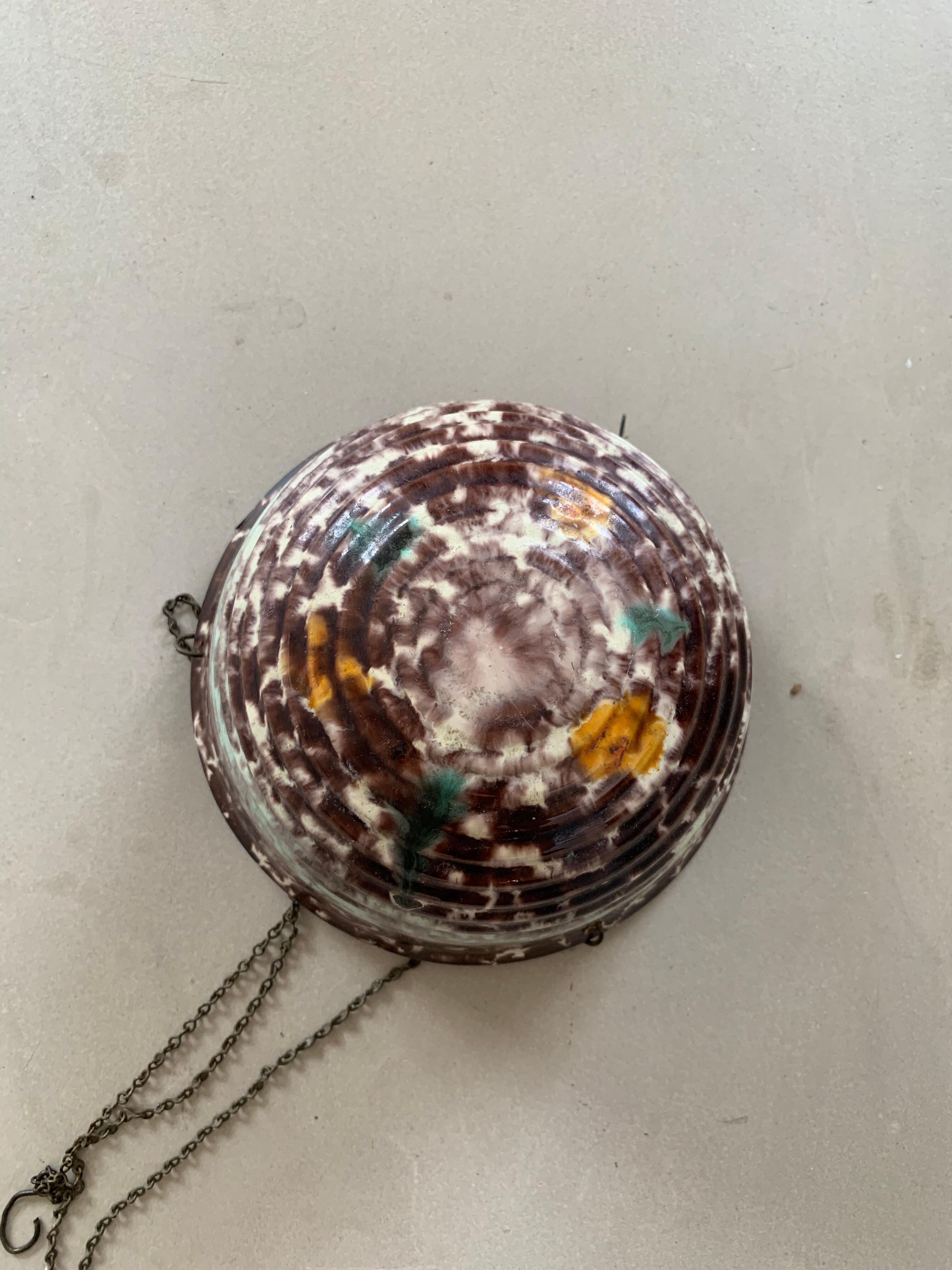 Ceramic plant holder