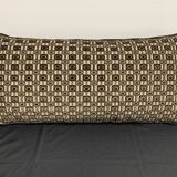 Gaston y Daniela long decorative cushion