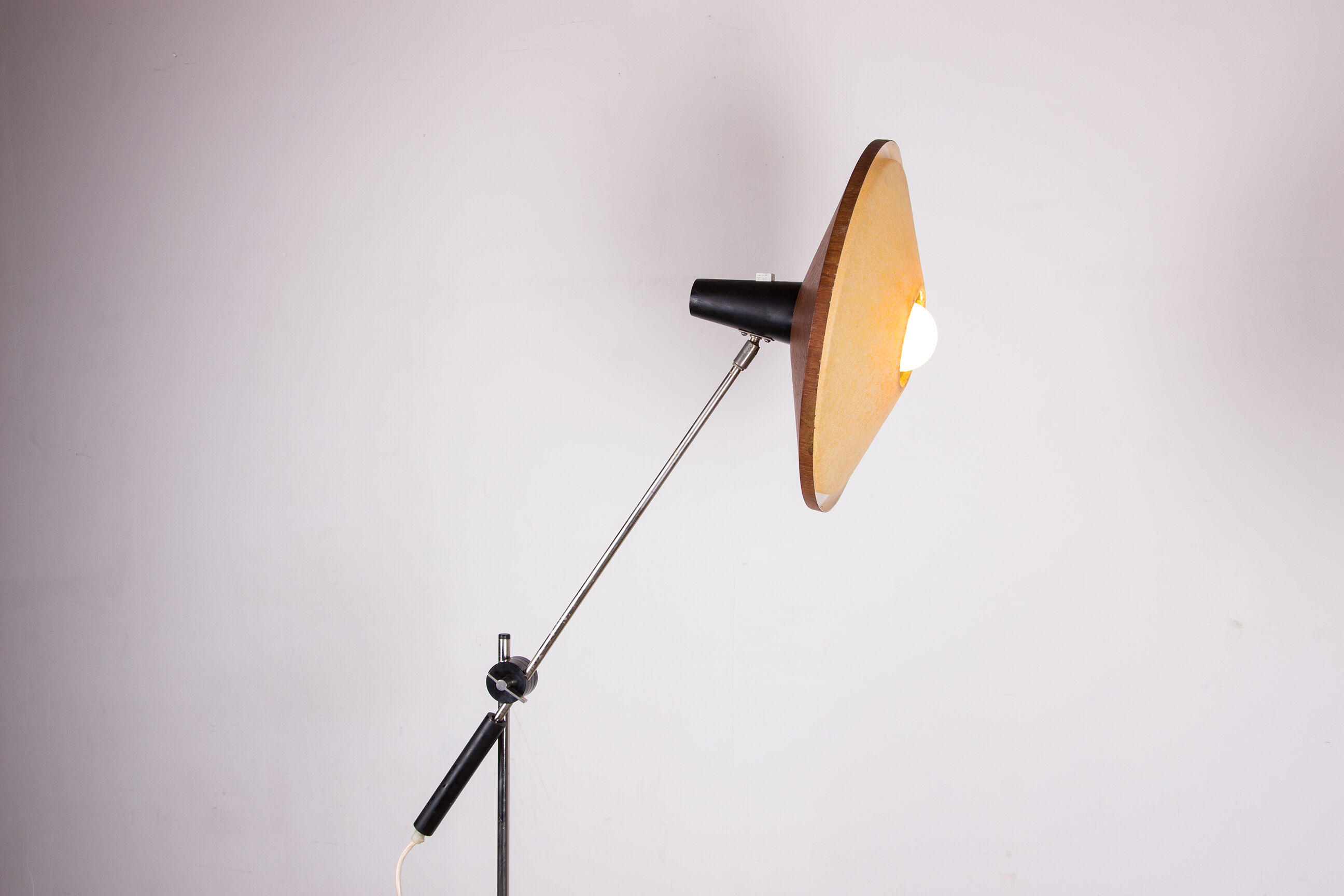 Large tilting luminaire in Steel and Teak Temde Leuchten 1960.