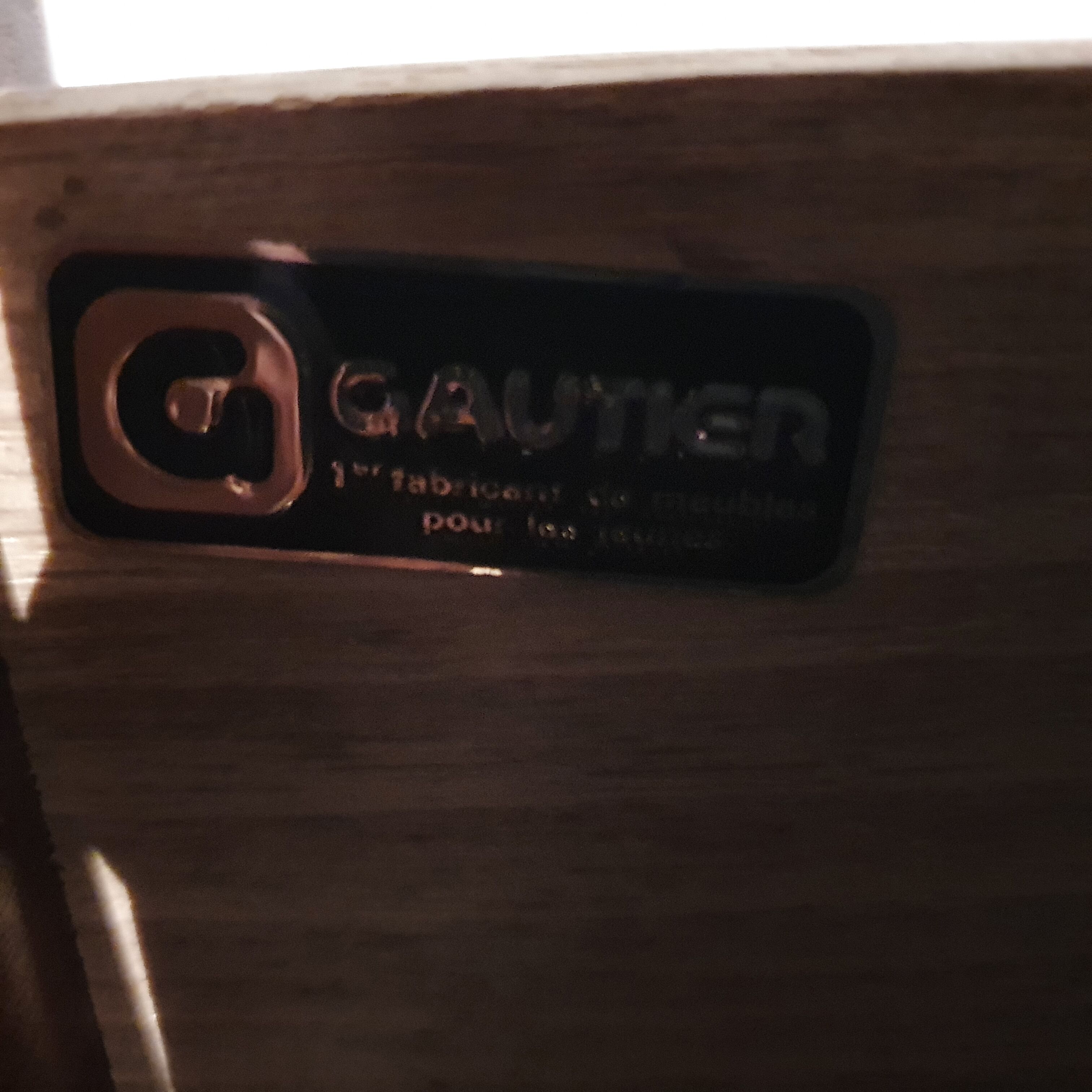 Gautier dresser, 1980