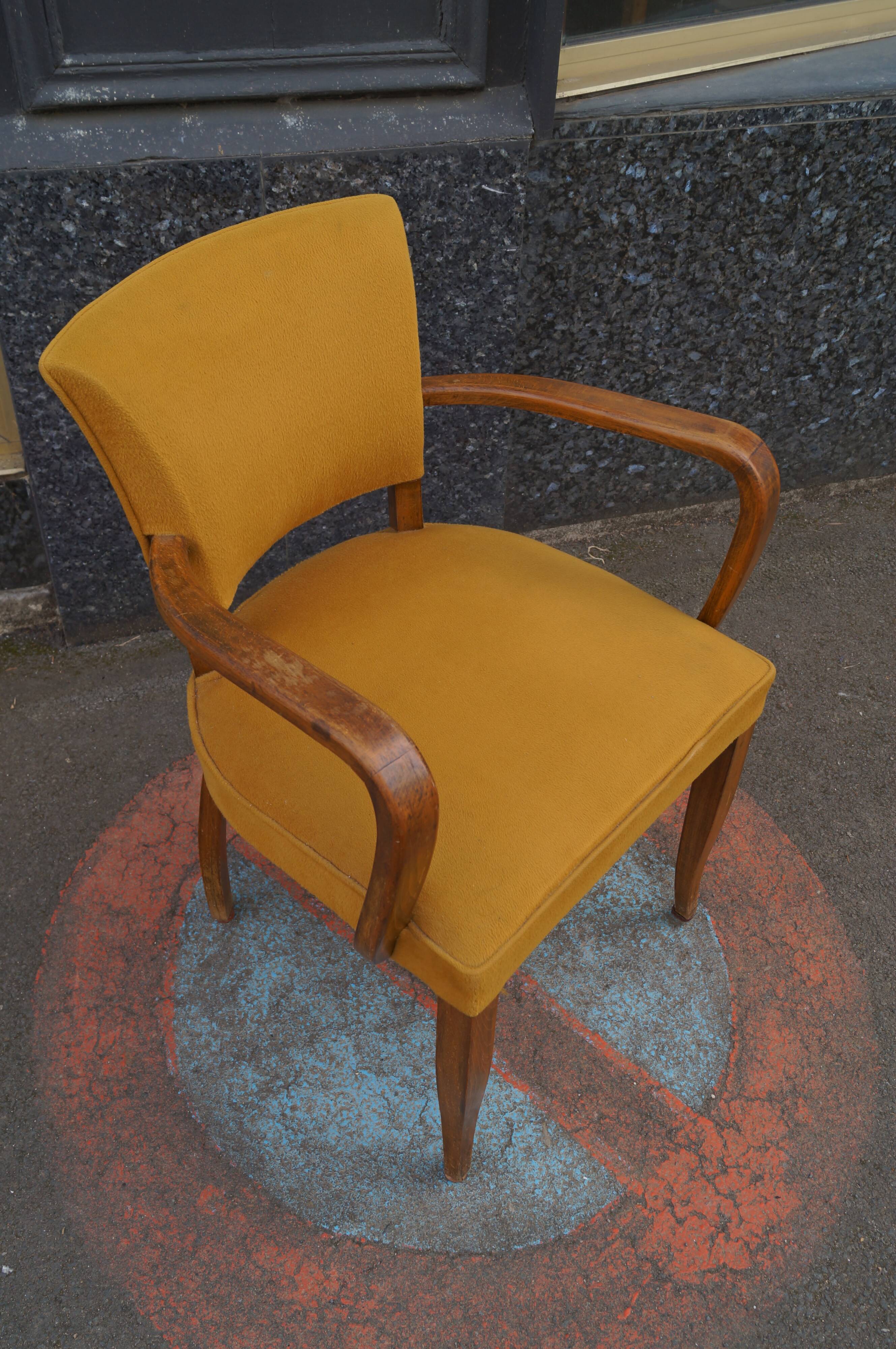 Flatbed bridge chair