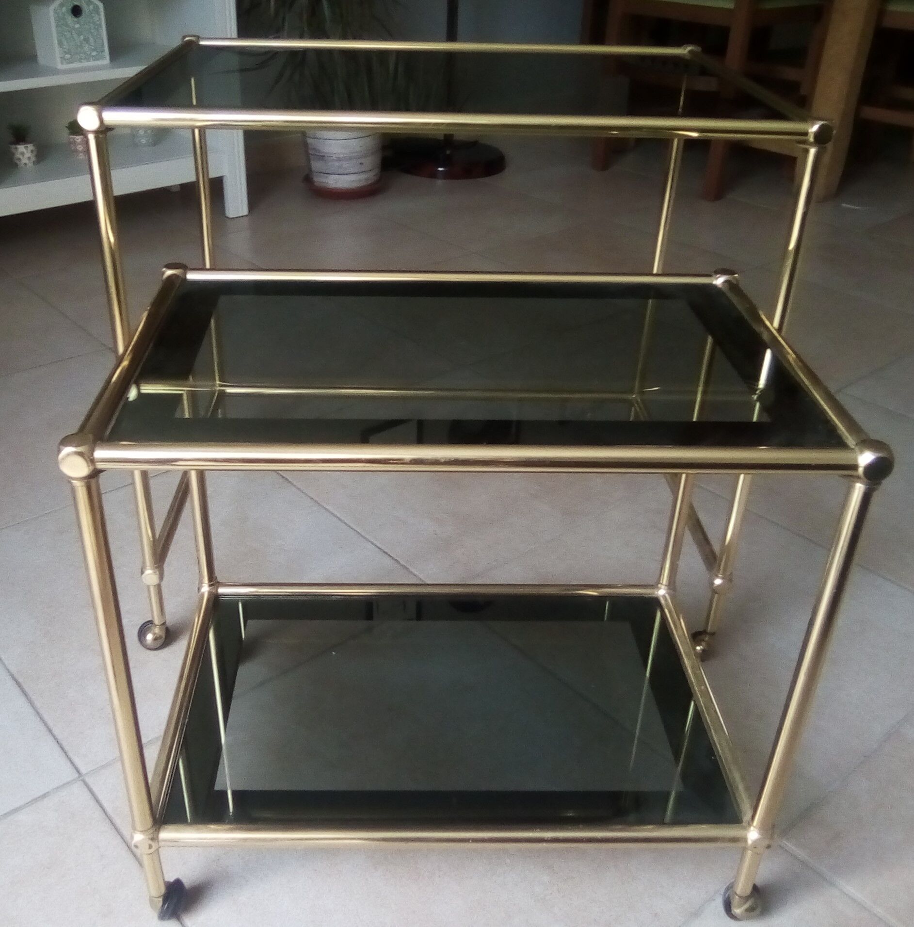 Pull out tables 1960