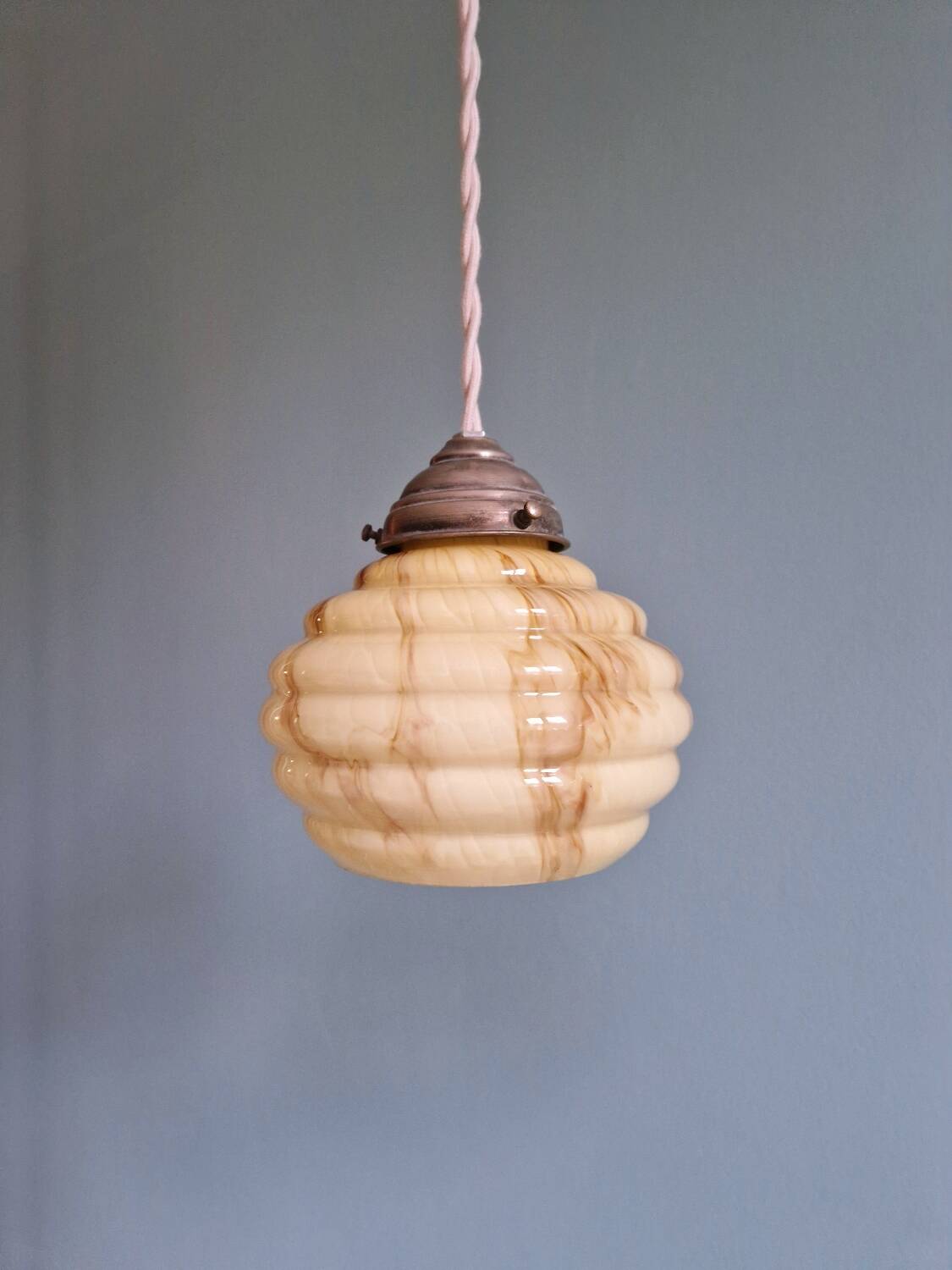 Pair of Art Deco marbled opaline pendant lights, 1920s-30s