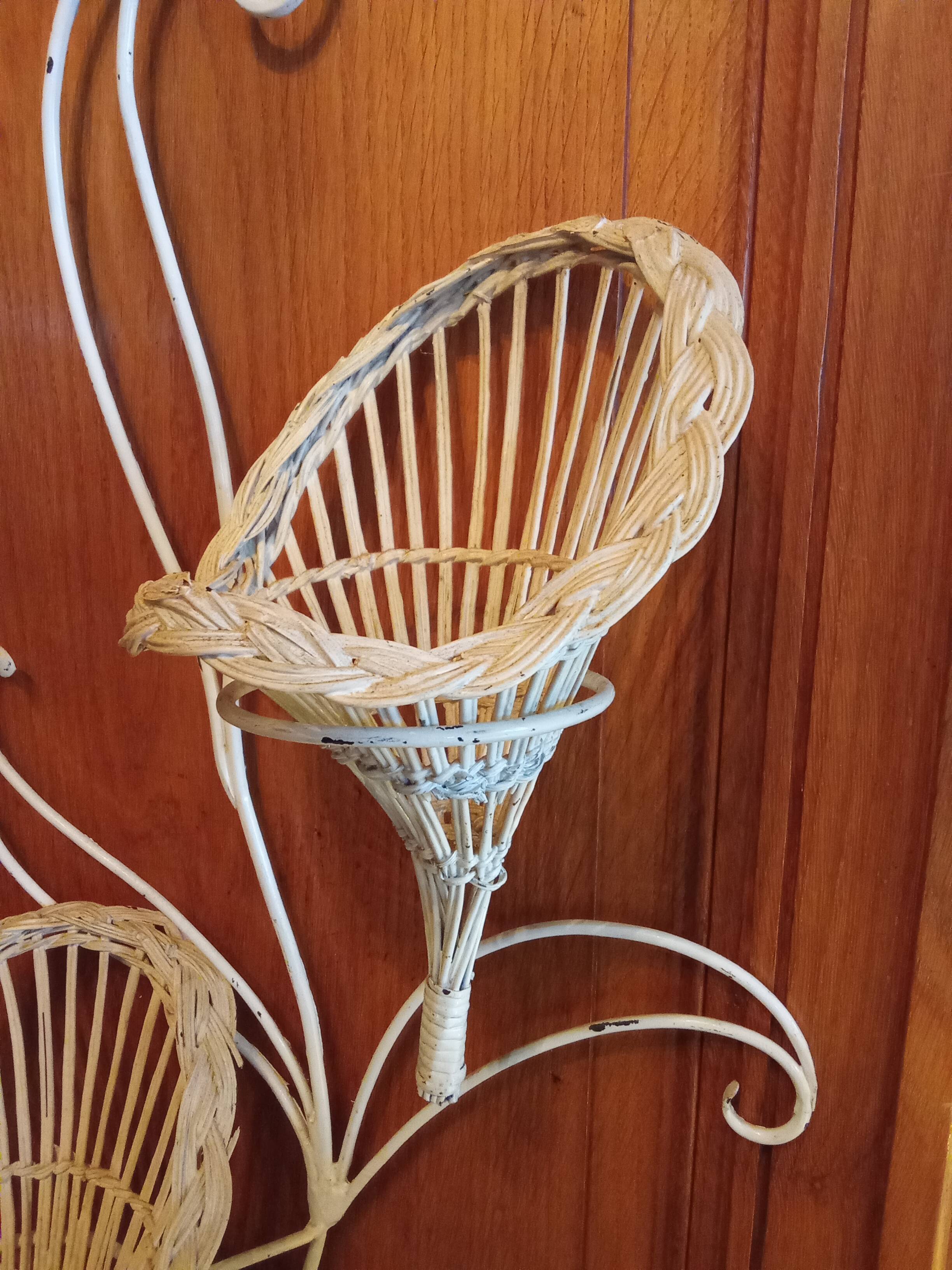 Vintage metal bouquet holder