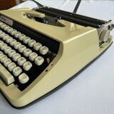 Brother deluxe 800 typewriter