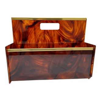 Magazine holders