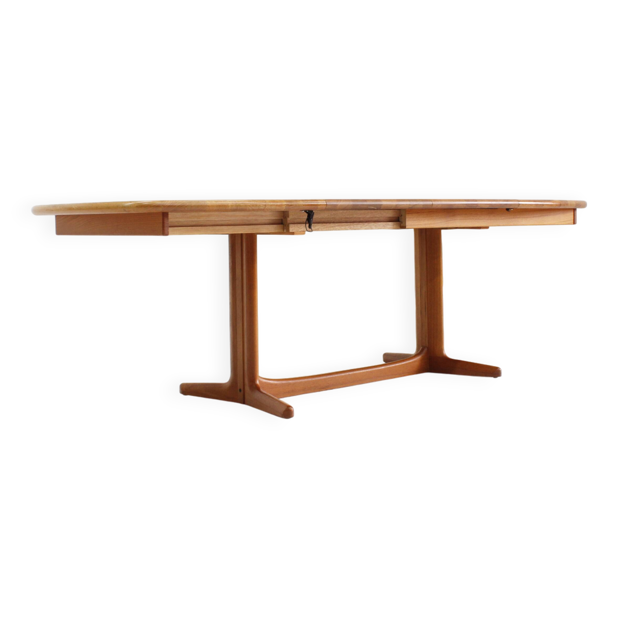 Table à manger ovale extensible vintage danoise en teck massif des années 1960