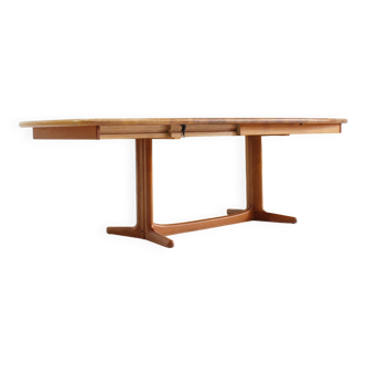 Table à manger ovale extensible vintage danoise en teck massif des années 1960