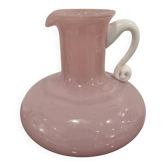 Vintage pichet en opaline rose