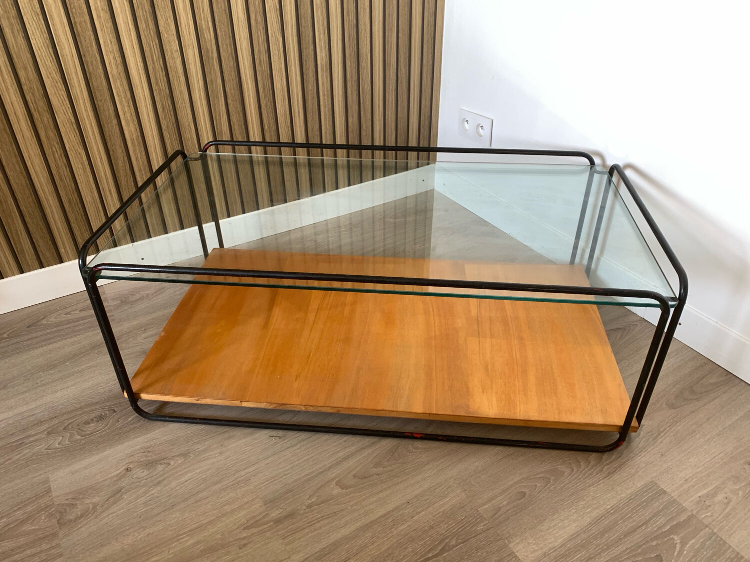 Italian coffee table from the 1960s.