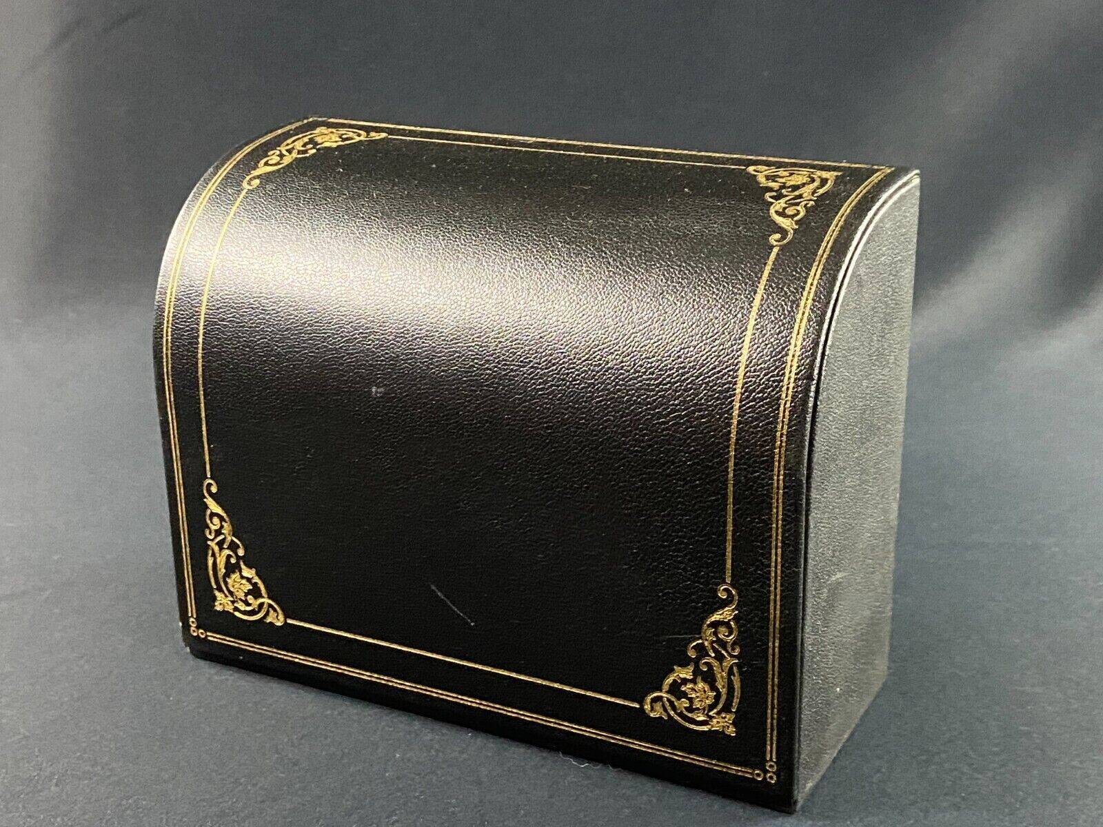 Le Tanneur mail binder sorter leather gilded decoration with small Regency style iron