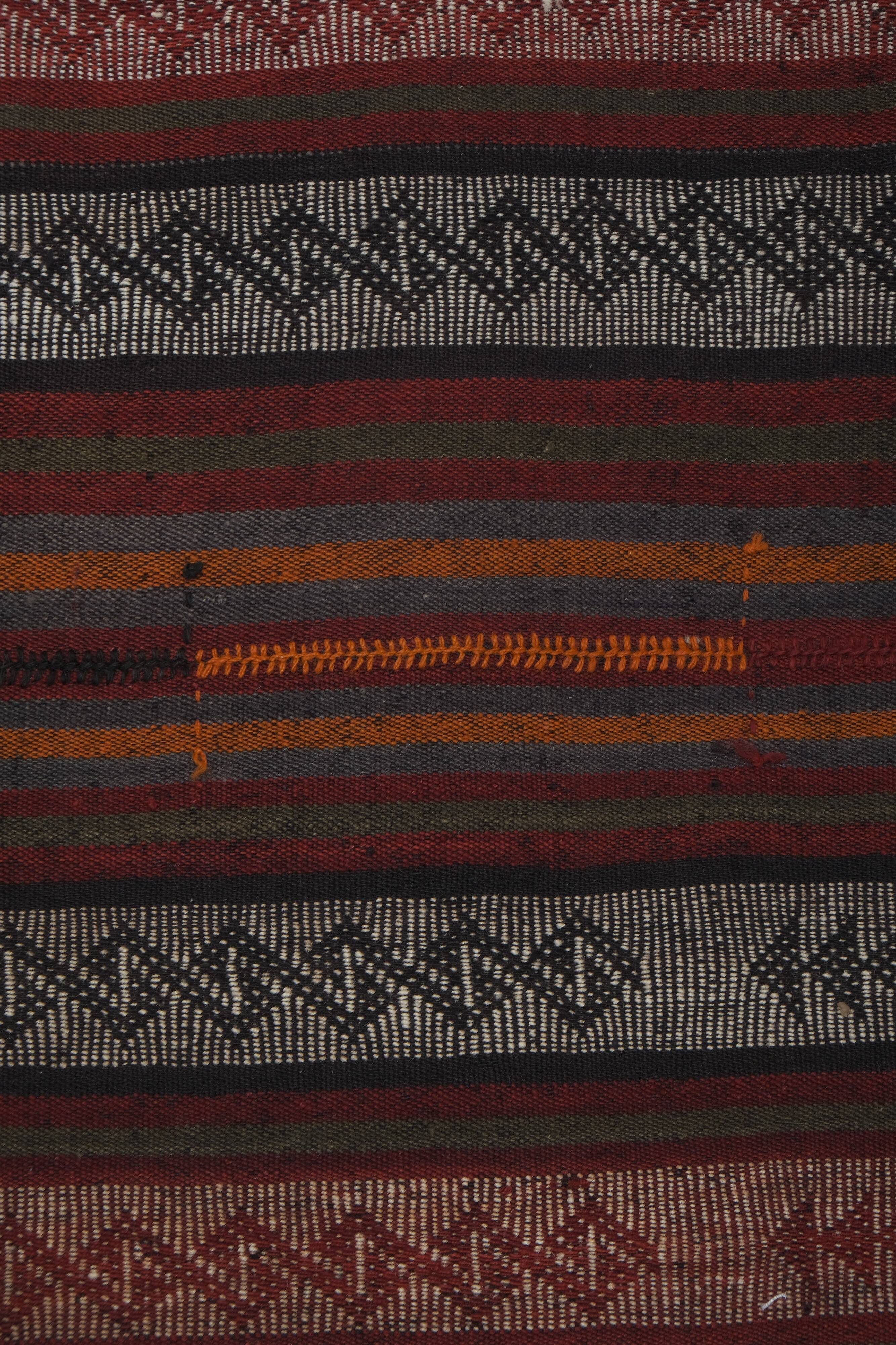 Vintage Turkish rug from Oushak, hand-woven 131x395 cm