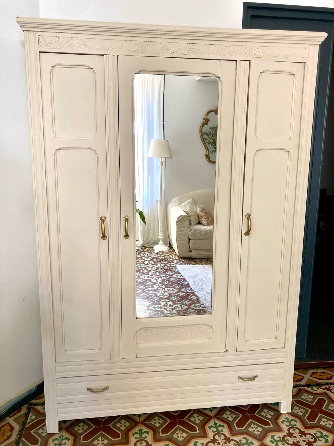 Parisian wardrobe with mirror