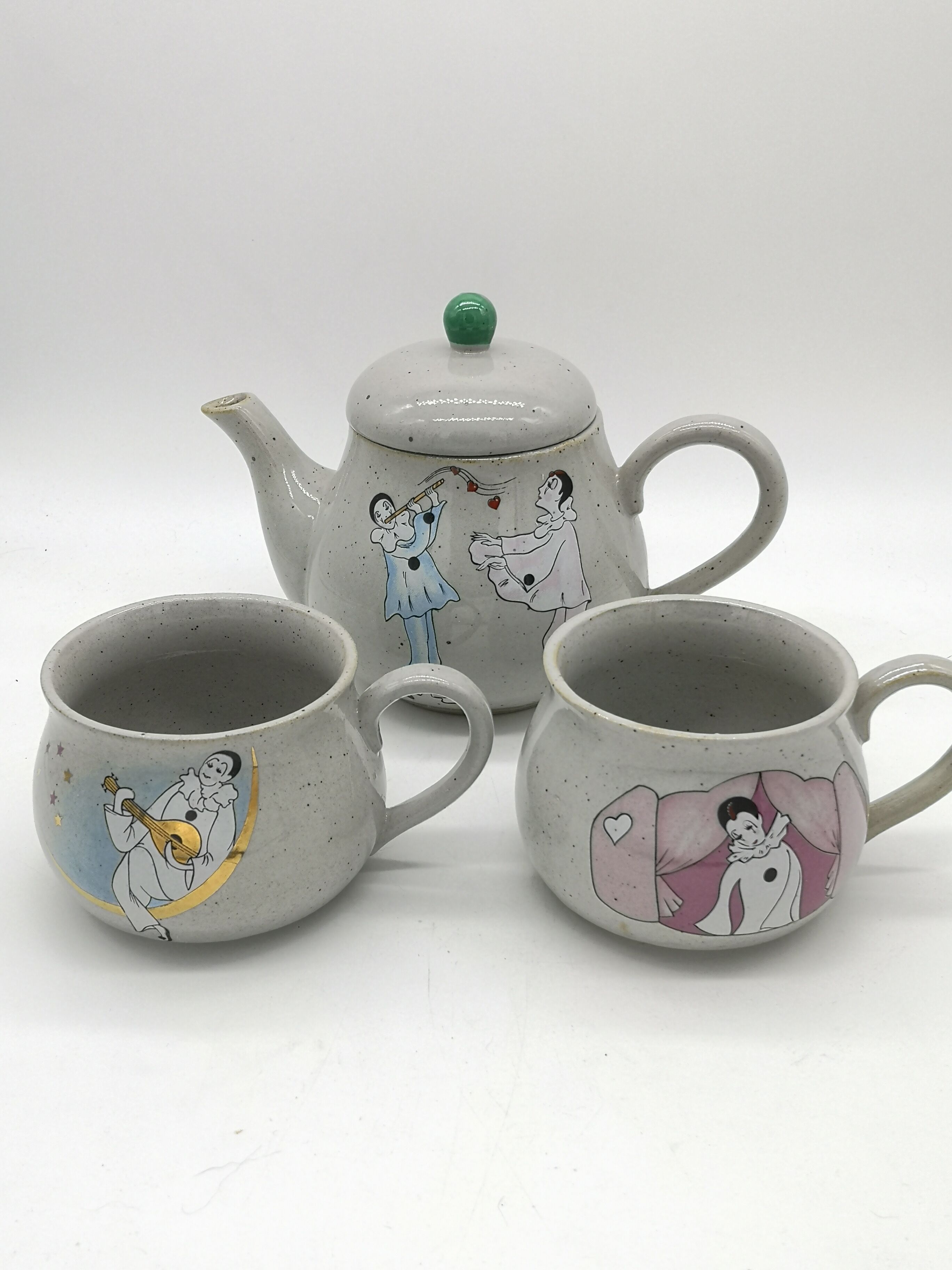 Teapot and two ceramic cups Korea vintage Pierrot Colombine