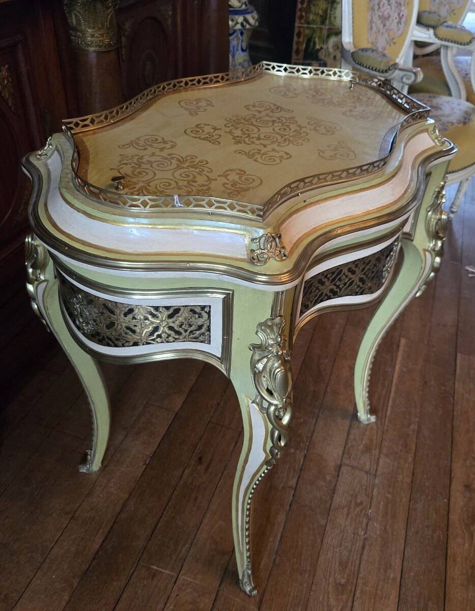 Rare Jardiniére Venitienne de style Louis XV en bois laqué et doré