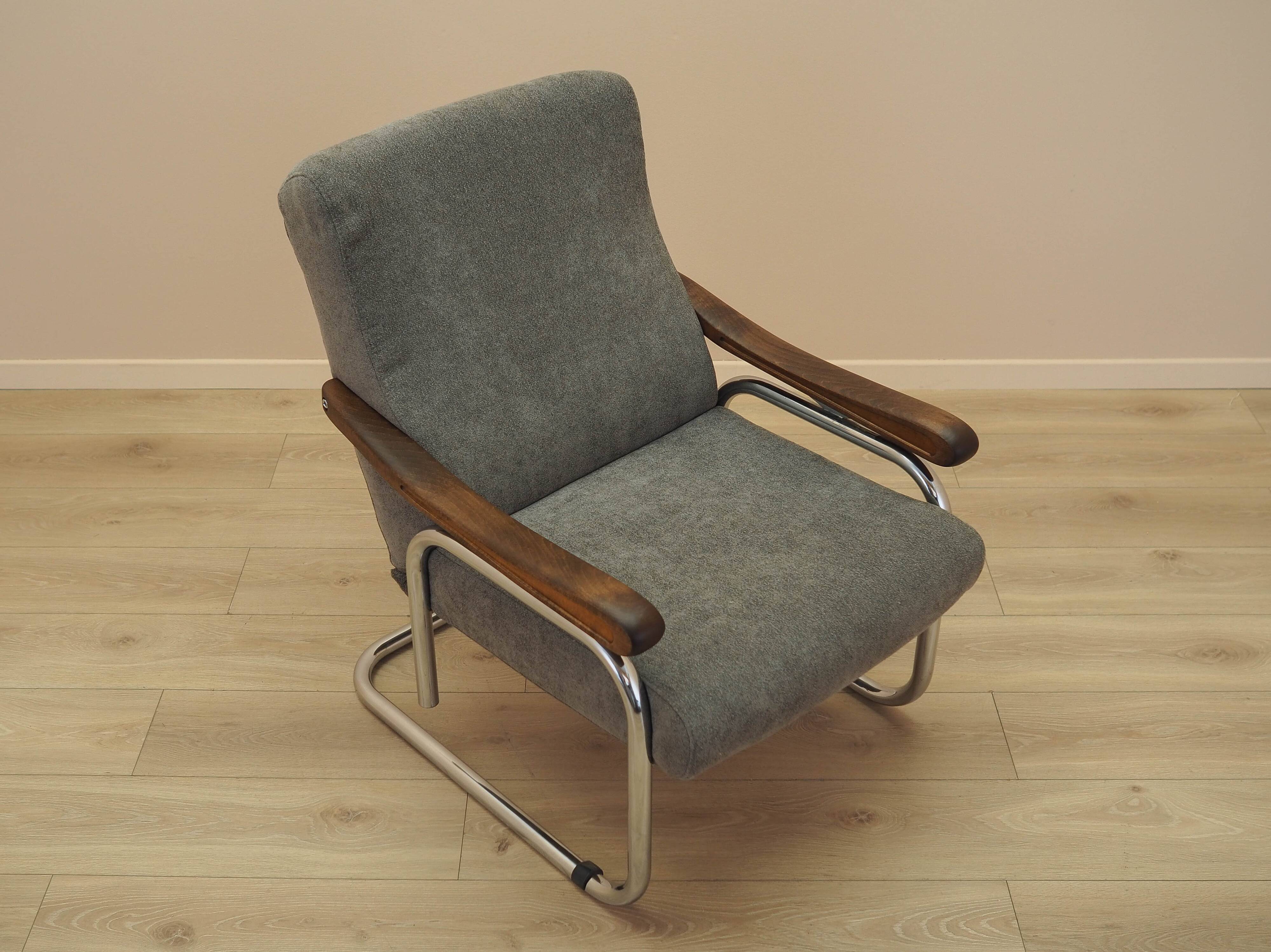 Italian lounge chair with reclining back, 1970s