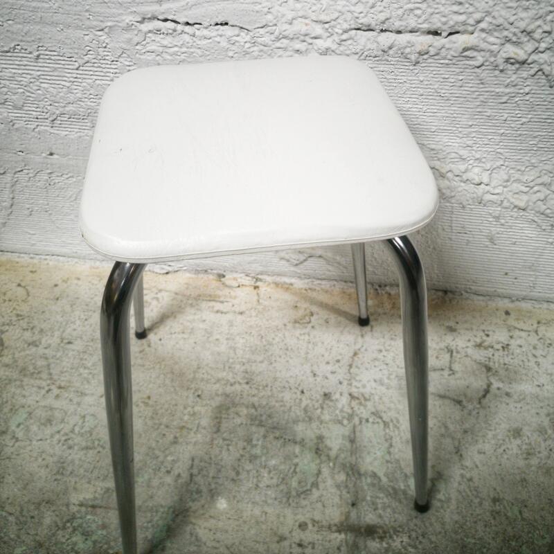 Stool chrome and skaï white