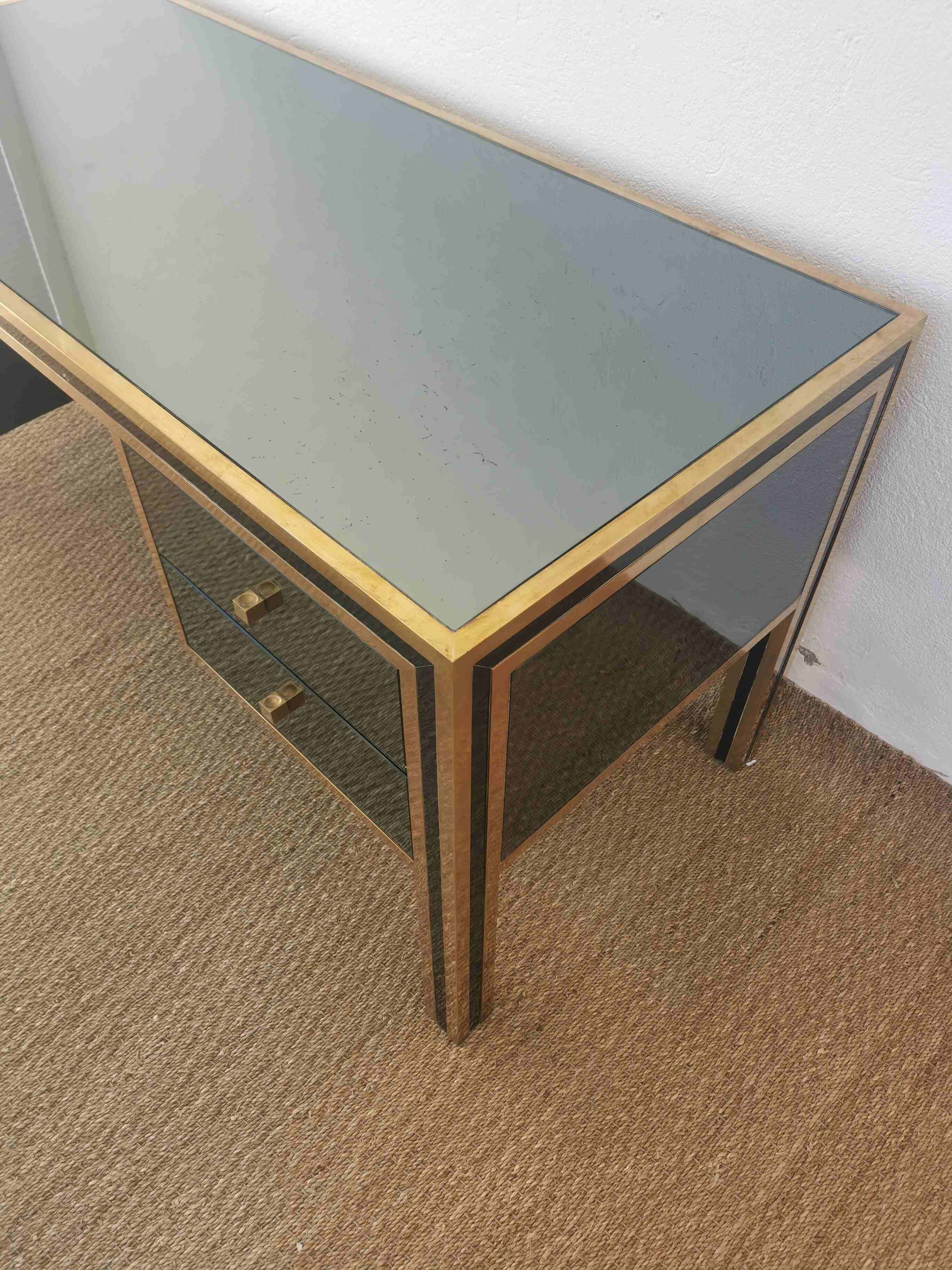 Michel Pigneres' desk