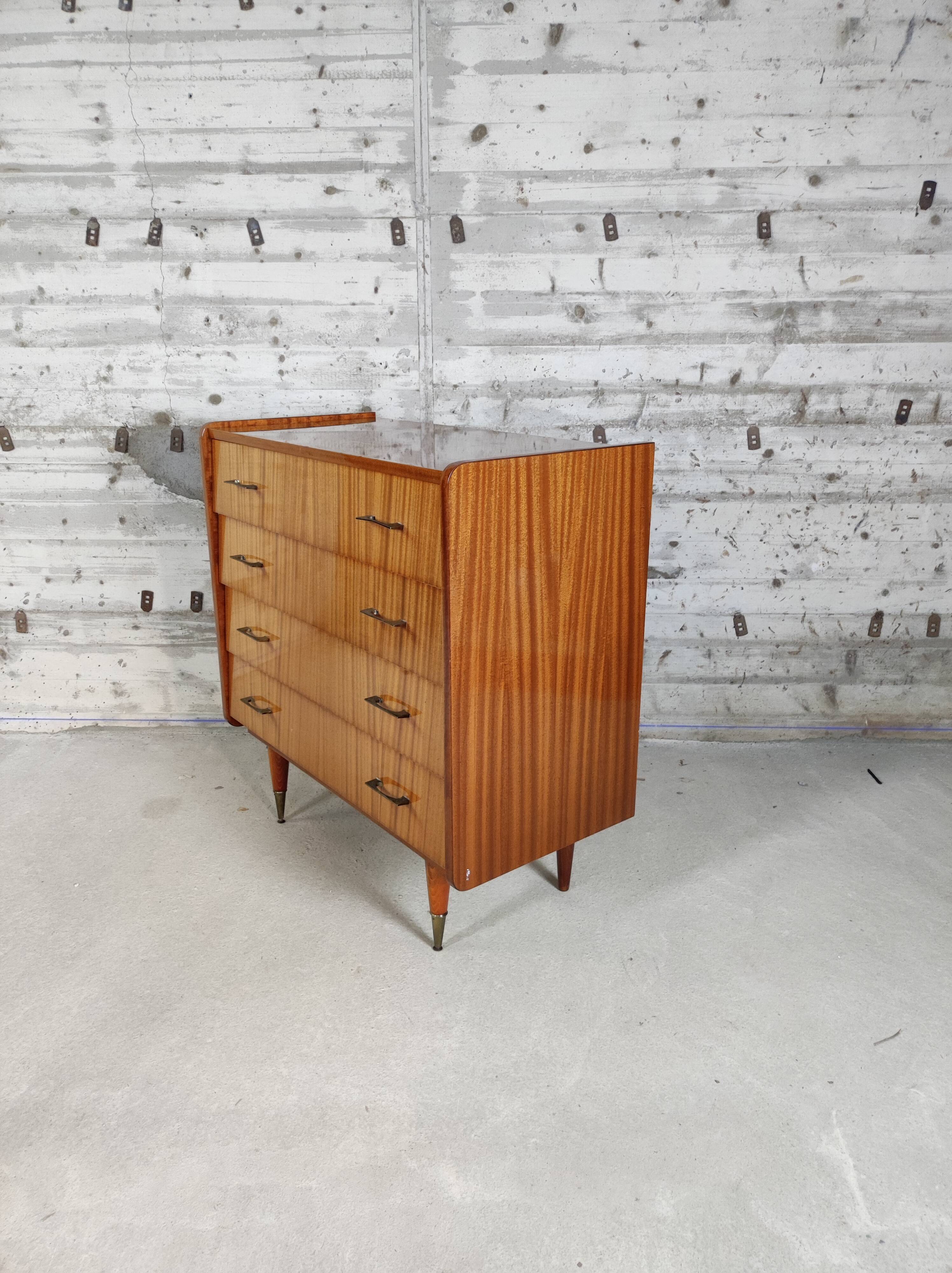 Commode vintage