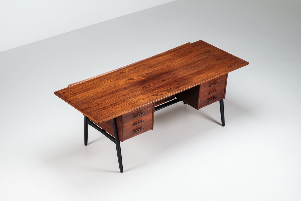 Scandinavian executive desk in rosewood with bar Denmark 1960