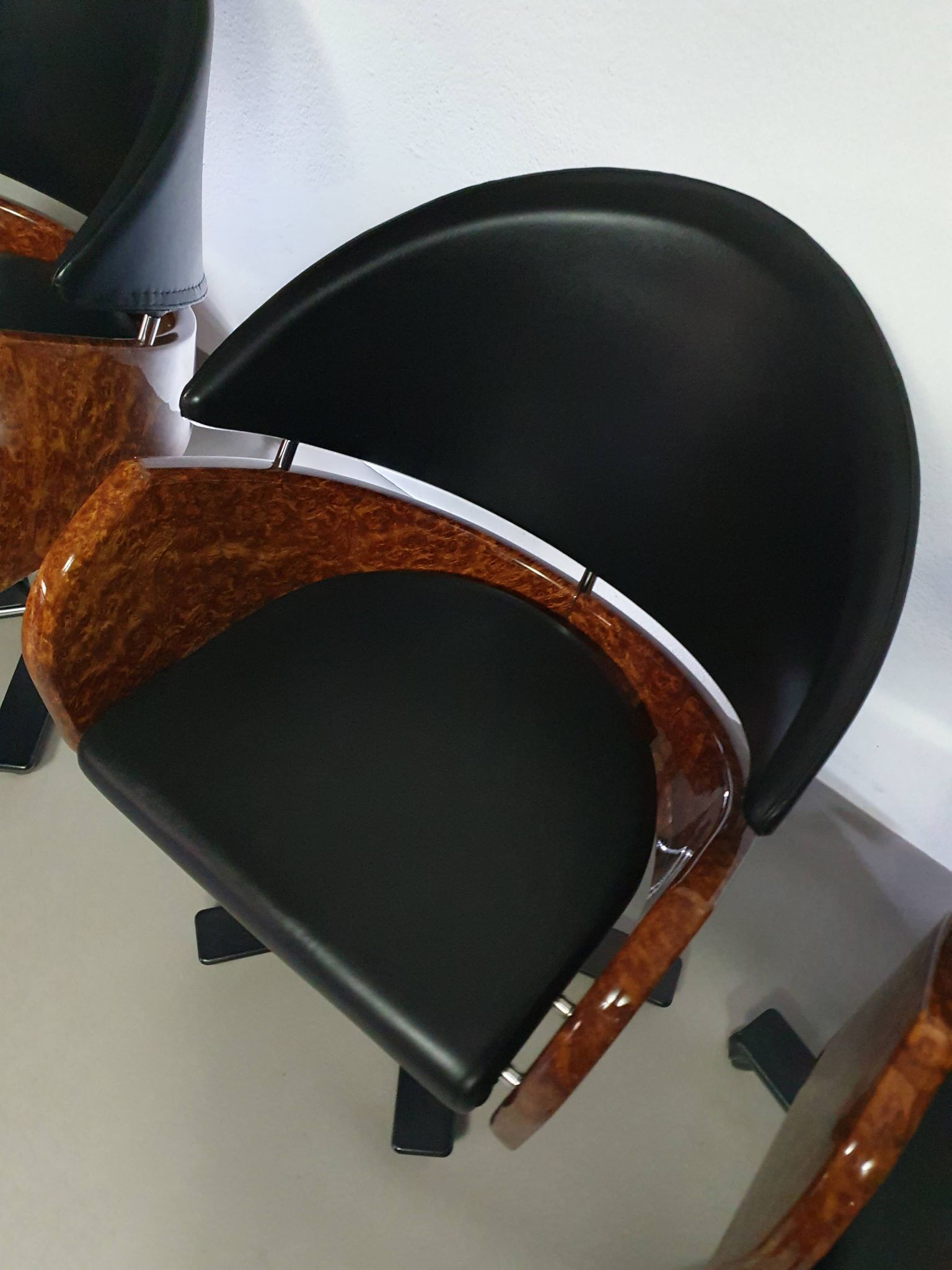 4 chaises de barbier italiennes des années 80, réglables en hauteur